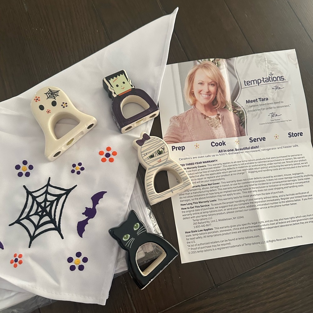 Temp•tations Halloween Napkin Rings and Embroidered Napkins